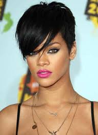 Natural hair refers to black hair that hasn't been chemically altered with straighteners, relaxers or texturizers. 2014 Short Hairstyles For Women With Black And Curly Bob Rihanna Hairstyles Rihanna Short Hair Hair Looks