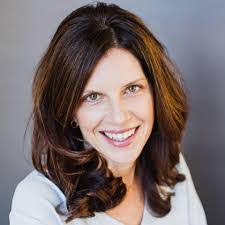 Kim Crouch's Instagram, Twitter & Facebook