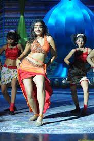 Alia bhatt hot thunder thighs. Anushka Shetty Sexy Legs Exposing Actress Album