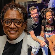 The Athens Cultural Affairs Commission (ACAC) is pleased to announce the  two recipients of the Spring 2022 Arts in Community Awards. Athens  Chautauqua Society and Queer Arts Athens will each receive a