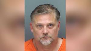 After 8-hour standoff with police, Florida man told officers he was  shooting rats in his yard