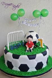 Football Birthday Cake For 18 Year Old Boy Soccer Theme Cake Cake By Phey Football Birthday Cake Soccer Birthday Cakes Themed Cakes