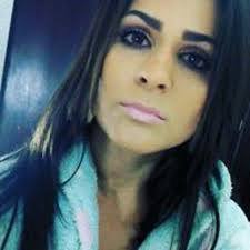 Stream Thais Muniz music