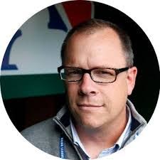 Robert Janes's Instagram, Twitter & Facebook