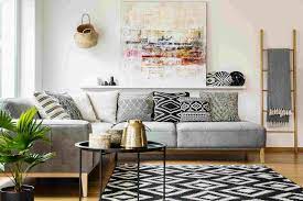 She says, feng shui is all about feeling safe and secure in your space, and it's hard to feel safe with something heavy hanging directly over. How To Feng Shui Your Living Room