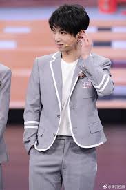 Hua chenyu — ashes from the fireworks 05:21. Chenyu Hua åŽæ™¨å®‡ åŽæ™¨å®‡çŽ‹ç‰Œå¯¹çŽ‹ç‰Œ ä¸æ'è¡£è¢– æ'è£¤å…œçš„èŠ±æ³½ç±»åŽæ™¨å®‡ä¸Šçº¿ Facebook