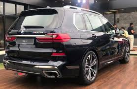 The new model is based on the clar architecture and is longer than its predecessor. New Bmw X7 Suv Launched Price Rs 98 9 Lakh For Petrol Diesel Variant