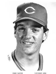 Frank Pastore CINCINNATI REDS UNSIGNED 7-7/8 x 9-1/2 ORIGINAL STAFF PHOTO #3