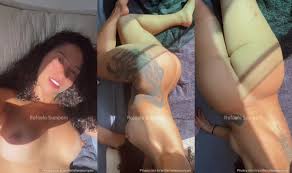 Rafaela Sumpani Acordando Pelada Mostrando O Rabo - Vídeo Sexy