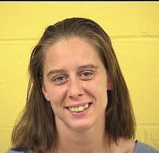 Ellie Barnhart's Instagram, Twitter & Facebook