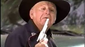 Wally Gonzalez Comerciales (Pueblo Tires) : r/RioGrandeValley