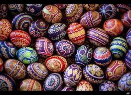 German Minority Easter Egg Painting Tradition Kept Alive Easter Eggs Easter Egg Decorating German Easter Egg