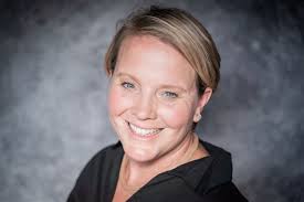 Sara Smalley's Instagram, Twitter & Facebook