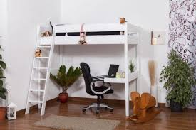 Das kinderhochbett hat eine leiter. Hochbett Selber Bauen