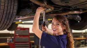 How To Become An Automotive Mechanic - Career Girls - Explore Careers