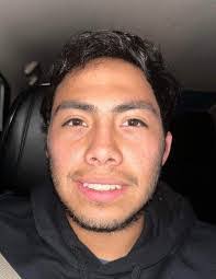 Andre Samayoa's Instagram, Twitter & Facebook