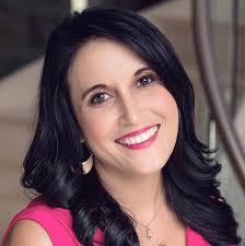 Shellie Costa's Instagram, Twitter & Facebook