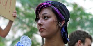 Se vuelca en el movimiento 15-M para olvidar una ruptura reciente