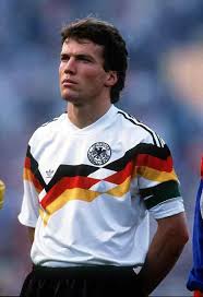 Fui membro por 13 anos da seleção olímpica de hipismo adestramento e fiz o acompanhamento e captação de foto e vídeo na… West Germany Captain Lothar Matthaus At The 1988 European Championship Lendas Do Futebol Futebol Mundial Futebol Brasileiro