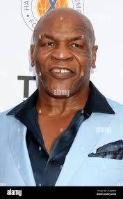 Mike tyson hi-res stock photography and images