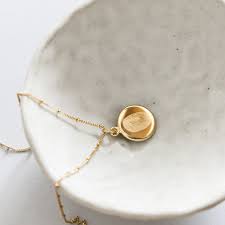 Just like the neverending love for your mother, diamonds offer a neverending touch of simplicity. Former Omd Staffer Launches Jewellery Campaign For Mother S Day