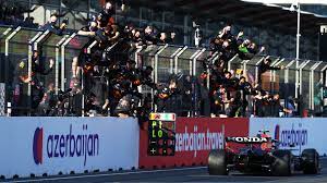 Definitivamente, tenemos que profundizar y averiguar. Red Bull Racing Honda On Twitter A Mexican Wave For Schecoperez Across The Line Azerbaijangp Givesyouwings
