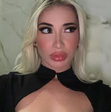 Reel by Ellen Freitas 🌙 (@elleenfreitassfc) · March 10, 2025