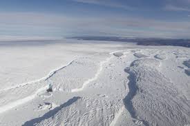 El hielo impide a varios cruceros acercarse a la costa de Groenlandia
