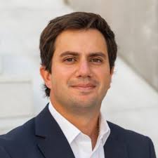 Excited to share that I will be joining the Master's in Financial Analysis  program at London Business School this fall. I want to express my gratitude  to everyone who supported me during