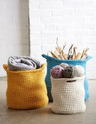 Wooden hearts, 3 different sizes: 28 Cozy And Comfy Crocheted Pieces For Home Decor Digsdigs