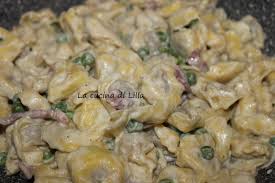 Pronti per vedere gli ingredienti? Primi Tortellini Panna Pancetta E Piselli