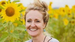 Emily Reiter's Instagram, Twitter & Facebook