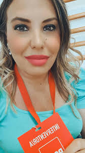 Hoy votamos en defensa propia #VotaPSOE 🌹