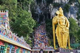 The magnificent batu caves are one of the top tourist attractions in malaysia, partly because they are located the last time i went i spent just usd1 on transport and a further usd3.50 for a perfectly opening hours: Batu Caves And Malaysian Crafts Tour From Kuala Lumpur 2021
