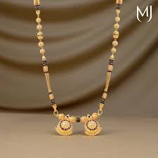 Gold Mangalsutra Designs (2024) | Buy Gold Mangalsutra Online India -  Manubhai Jewellers