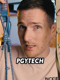 Is this the ULTIMATE camera strap? #camera #cameragear #cameraequipment  #mirrorlesscamera #mirrorless #photography #photographersoftiktok  #photographytips #videographytips