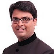 Asif Qureshi's Instagram, Twitter & Facebook