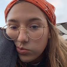 Olivia Kinney's Instagram, Twitter & Facebook