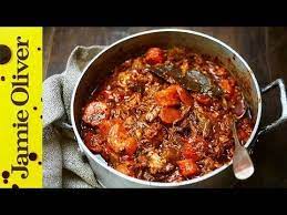 Jamie S Easy Slow Cooked Beef Stew Youtube Slow Cooker Recipes Uk Slow Cook Beef Stew Slow Cooker Beef Stew
