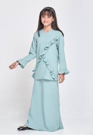 Semua adalah ready stock.jom grab satu dua untuk anak2 anda.belian 4 helai ke atas free postage. Mother Child Zahrah Kurung Ruffle Kids Harga Review Ulasan Terbaik Di Malaysia 2021