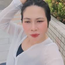 This week, Tommy is joined by comedian, actor and podcast host  @mattrogerstho