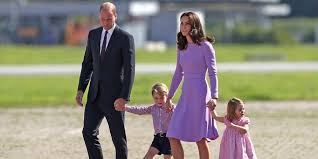 Le prince william, en seconde position dans l'ordre de succession à la reine élisabeth ii. Les Objets Que Kate Middleton Et Le Prince William Interdisent A Leurs Enfants Cosmopolitan Fr