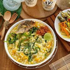 Bubur yang wangi dan sehat dengan sayuran hijau dan jagung. Resep Bubur Manado Dengan Cita Rasa Yang Otentik Reddoorz Blog