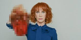 So glad it was discovered early. Us Komikerin Kathy Griffin Zeigt Abgeschlagenen Kopf Von Donald Trump Kolner Stadt Anzeiger