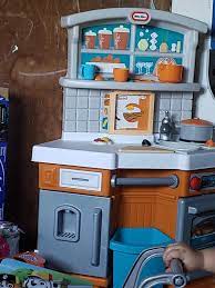 Maybe you would like to learn more about one of these? Little Tikes Home Grown Kitchen Set Role Play Realistic Kid Playset Walmart Com Walmart Com