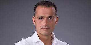 Desde su cuenta de twitter, jaime bellolio, vocero de gobierno, condenó el hecho: Ivan Nunez Rompe El Silencio Sobre Separacion Y Nueva Relacion