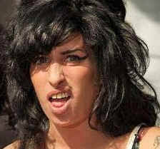 Risultati immagini per amy winehouse angry