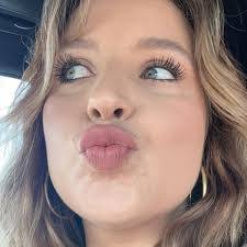 Alyssa Blackman's Instagram, Twitter & Facebook