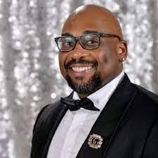 Thomas Mcelwee's Instagram, Twitter & Facebook