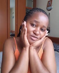 Uzuri ya kuishi pekee yako ni nini 😅🤷 mimi ni kuachilia hewa 💨 😂💔